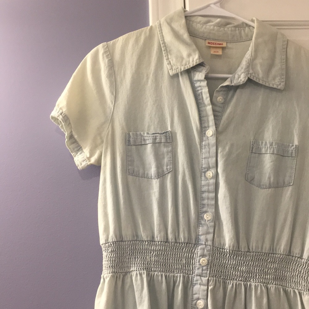 3/$15🌷Light chambray dress